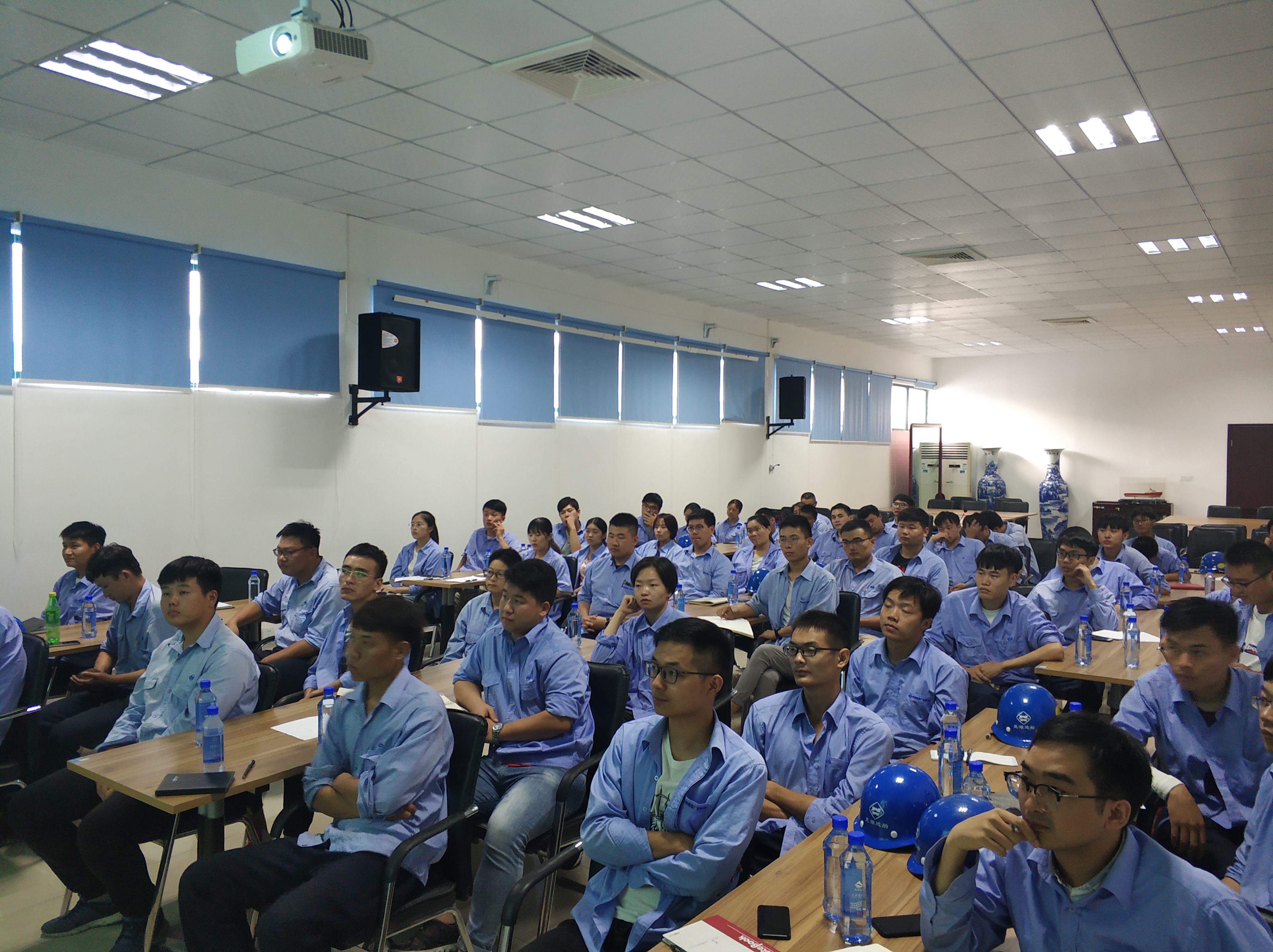 第48頁_新聞中心_蕪湖造船廠有限公司